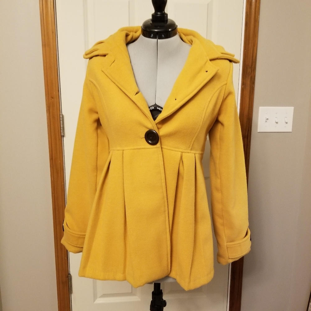 Women's peplum coat, mustard color, size M